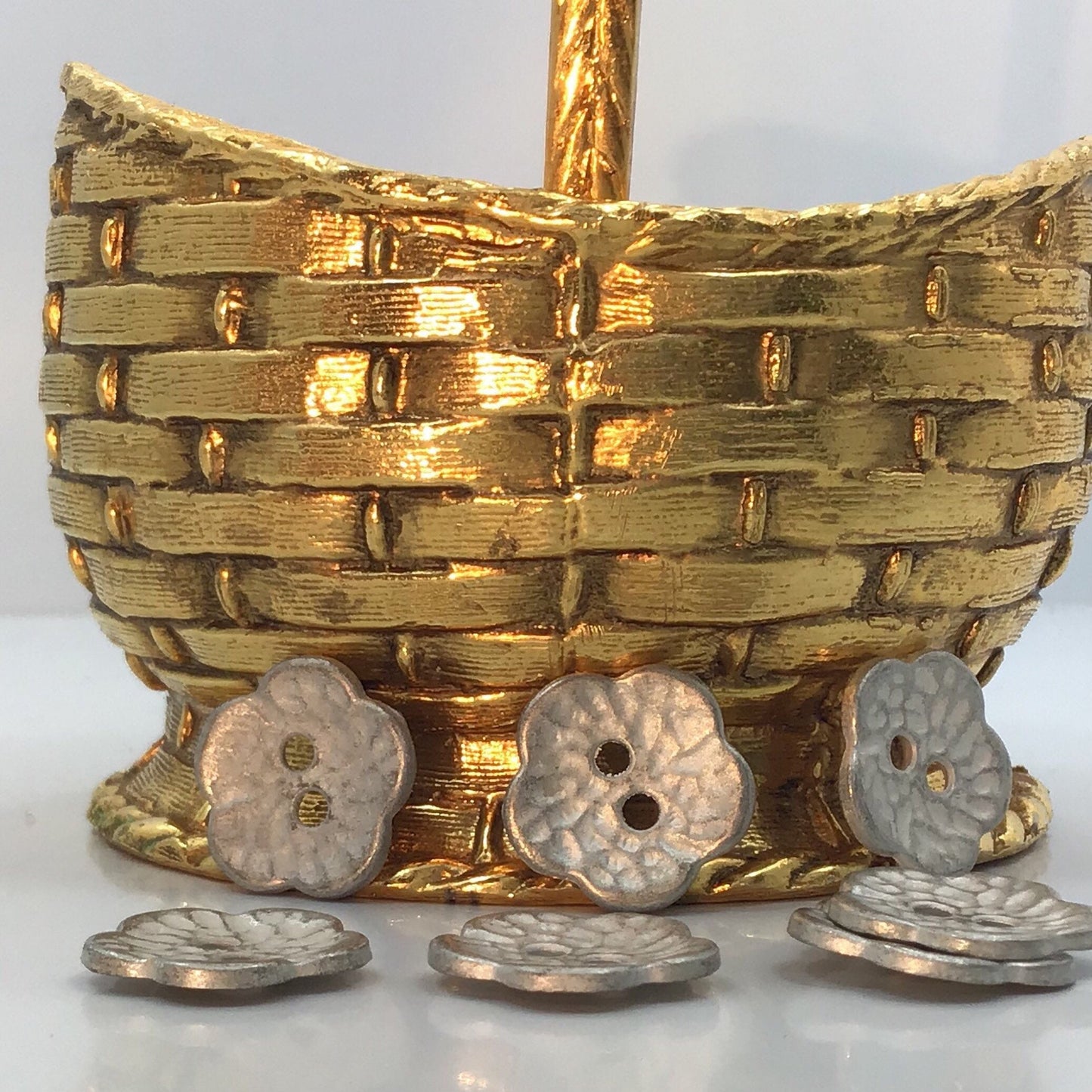 QUALITY 5/8" Silver Flower Metal Buttons ITALIAN Vintage Sewing Button for Clothing / Dress Buttons / Designer Floral Buttons 585