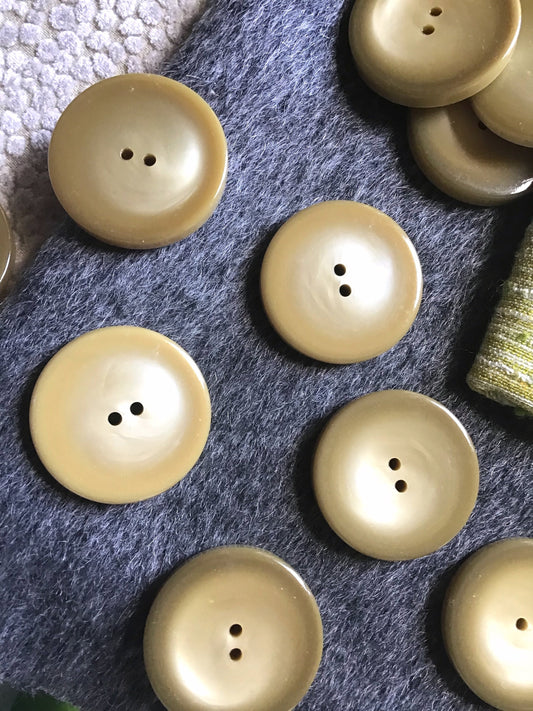 ITALIAN QUALITY 1-1/2" Tan Taupe Buttons Vintage Sewing Button for Clothing / Coat & Jacket Buttons / Designer Decorative Buttons 529