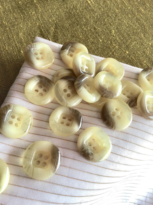 ITALIAN 4 Hole 13/16" (20mm) 32L Vintage Sewing Buttons #967 Vintage Ivory Cream Taupe Buttons/ Wholesale Decorative Buttons