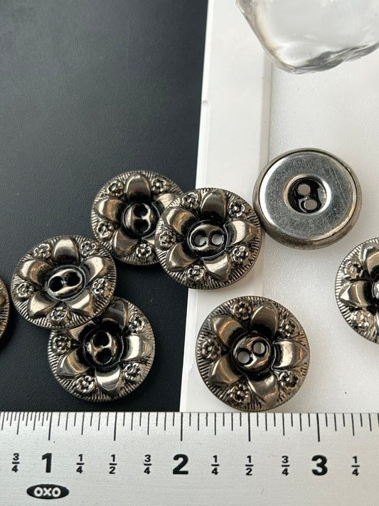 EMBOSSED FLORAL Antique Silver Buttons for Clothing / 7/8" Vintage 2 Hole Shank Buttons / Jacket Buttons / Decorative Buttons 155