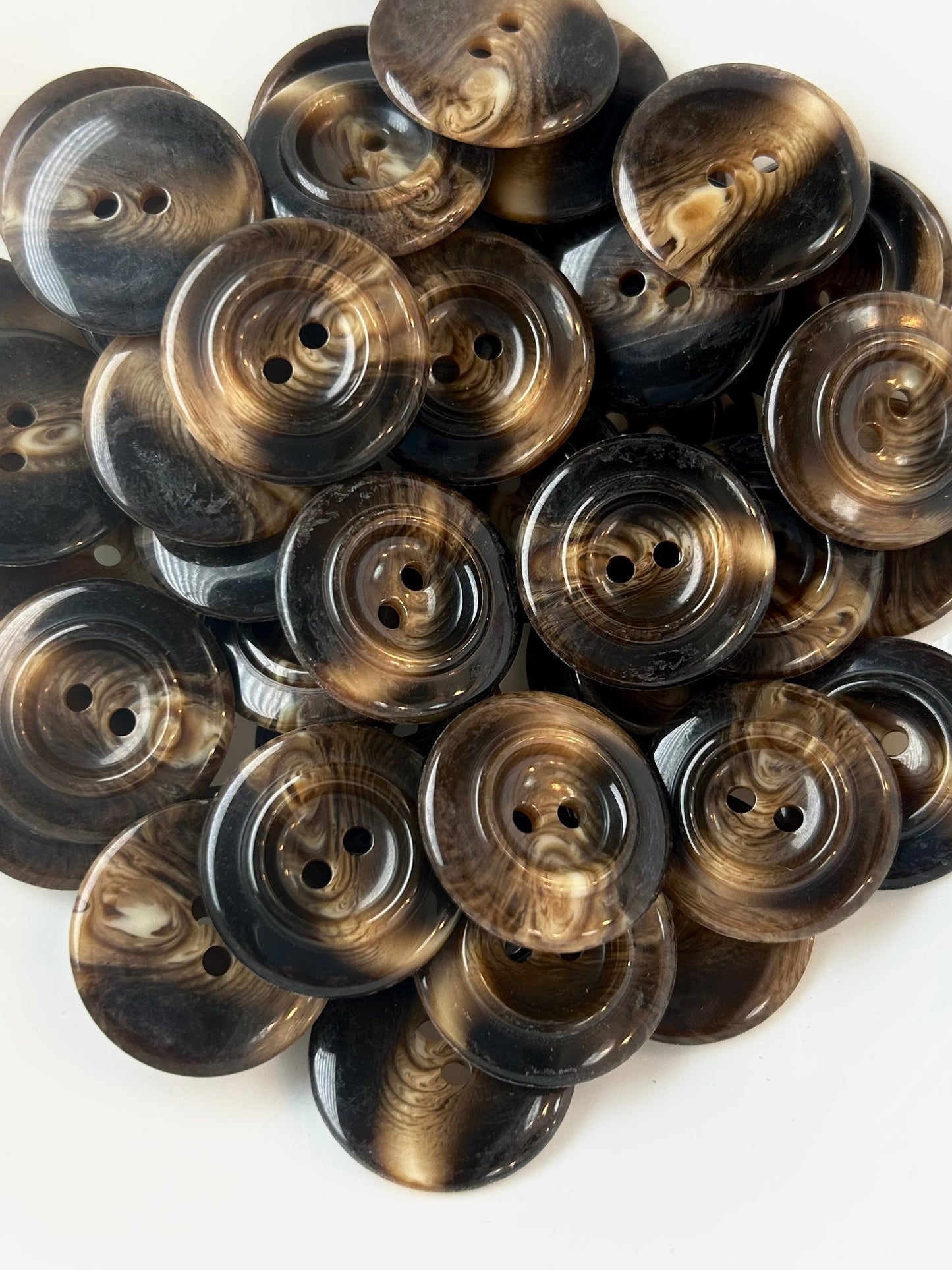 ITALIAN BUTTONS 2 Hole Fudge Brown Buttons 7/8" (23mm) Designer Buttons / Clothing Vintage Buttons #1073
