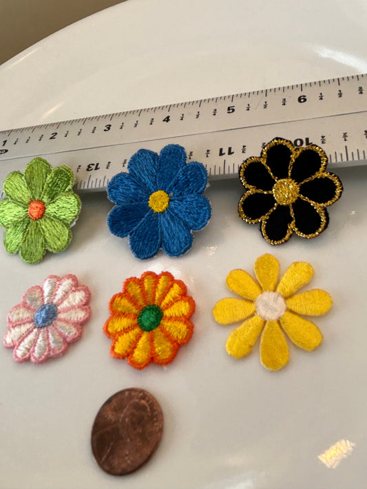 6 pieces FLORAL VINTAGE appliqués orange yellow green blue black flower iron on Patches #5