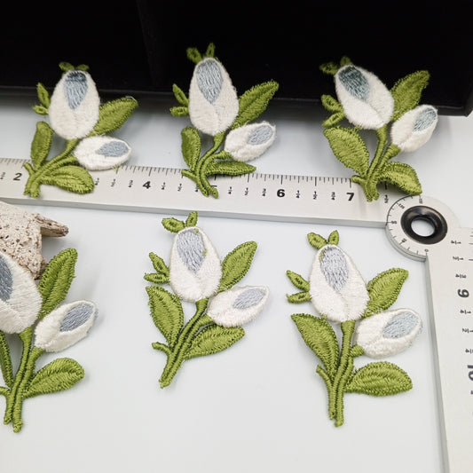 Elegant FLORAL VINTAGE appliques grey white flower Patches #168