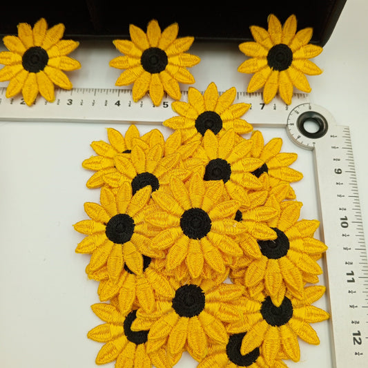 FLORAL VINTAGE appliques black yellow flower iron-on Patches #191