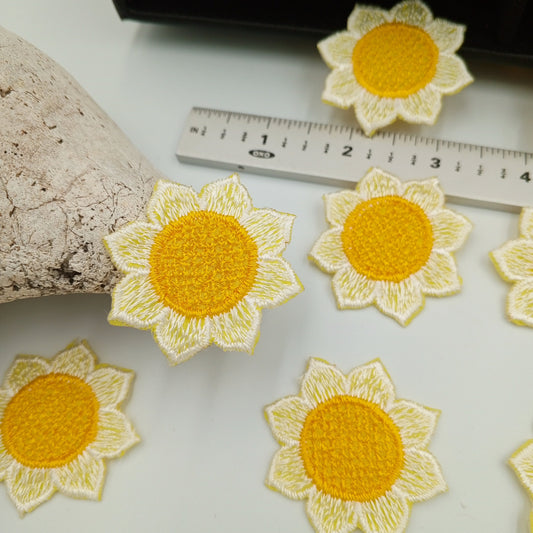 FLORAL VINTAGE appliques yellow flower iron-on Patches #192
