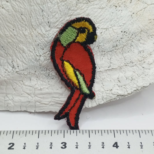 Parrot appliques red yellow green Bird Iron on Patches #410