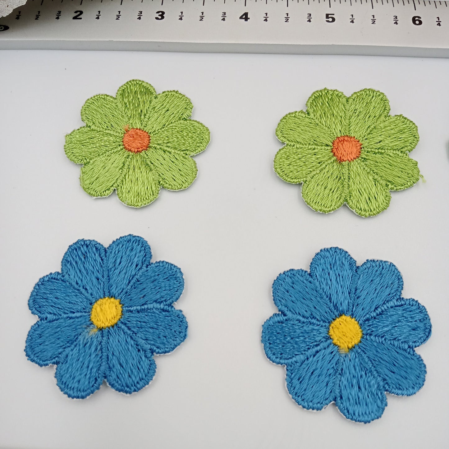 6 pieces FLORAL VINTAGE appliqués green blue yellow orange flower Patches #112