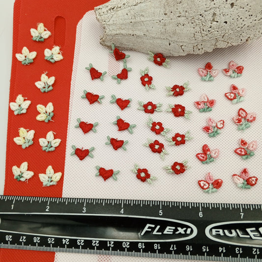 40 pieces FLORAL VINTAGE appliques red pink light green white flower Patches #143