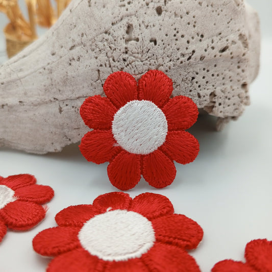 FLORAL VINTAGE appliques white red flower iron on Patches #213