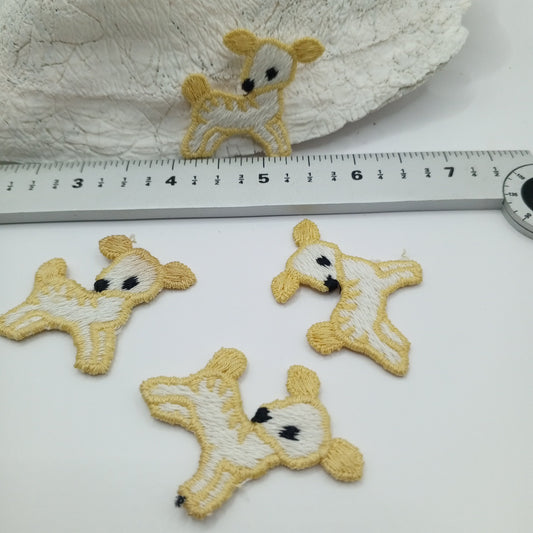 Golden Beige off white deer doe appliqué, appliqué sew on Patches #431