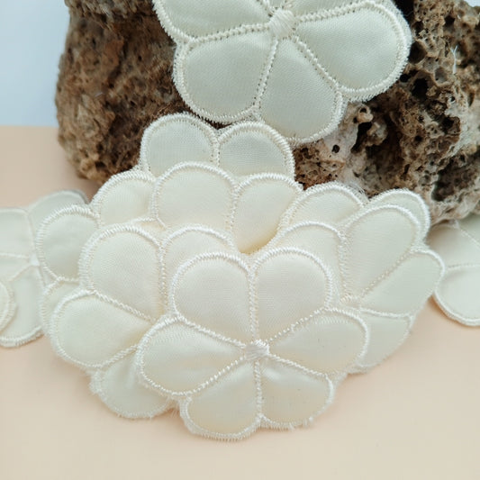 FLORAL VINTAGE appliques cream flower padded Patches #285