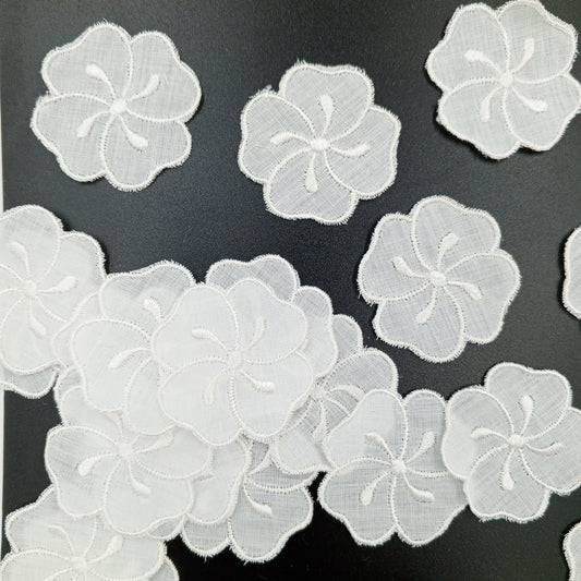 FLORAL VINTAGE appliques white flower embroidered Patches #284