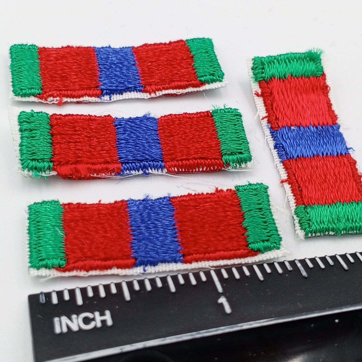 VINTAGE Badge Patches green red blue Embroidered Appliques #741