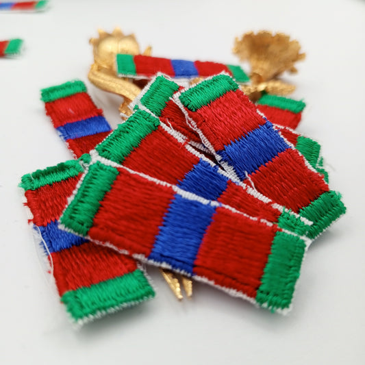 VINTAGE Badge Patches green red blue Embroidered Appliques #741