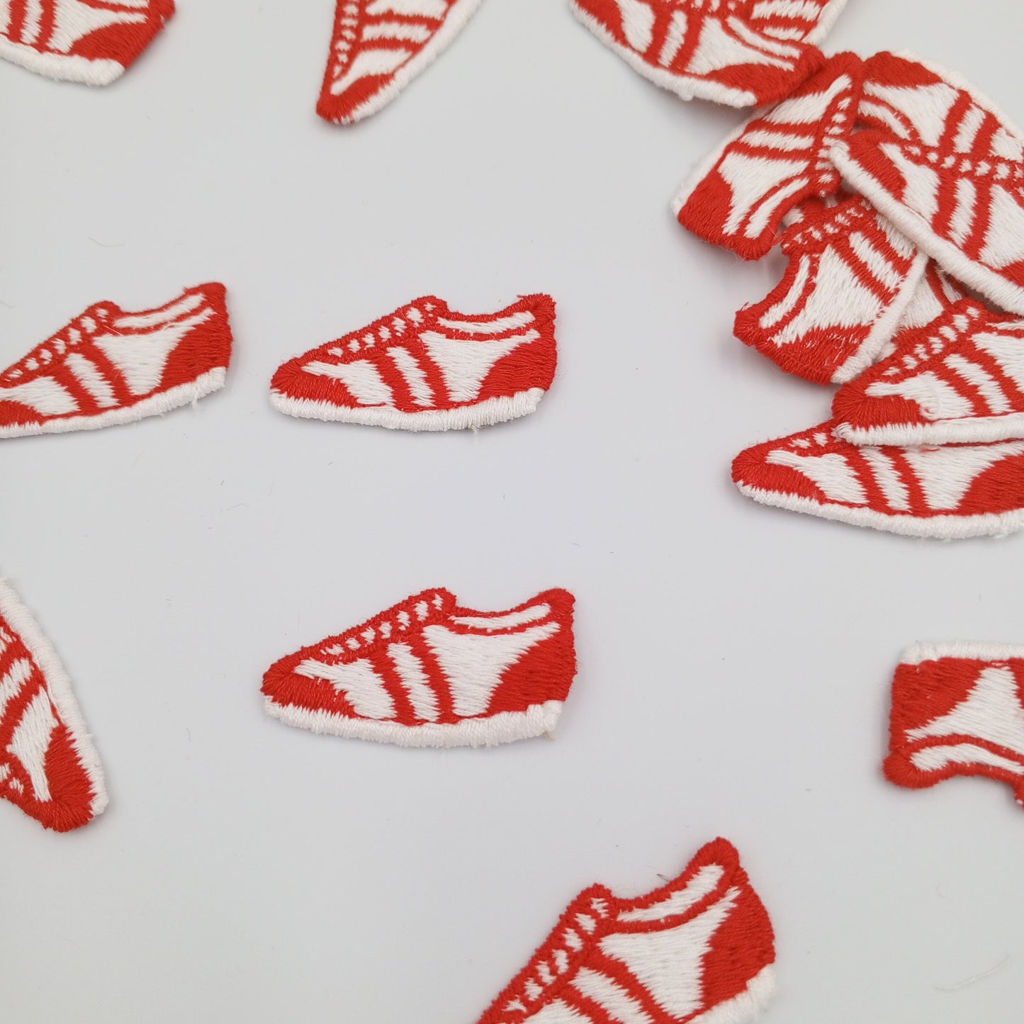 Red White Running Sneakers Vintage Embroidered Applique Sewing Athletes Shoes Red Sneakers Patches for Running Enthusiasts Retro Vibe #938