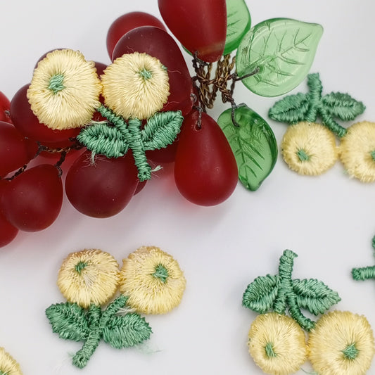 VINTAGE appliques yellow flower ball embroidery Patches #320