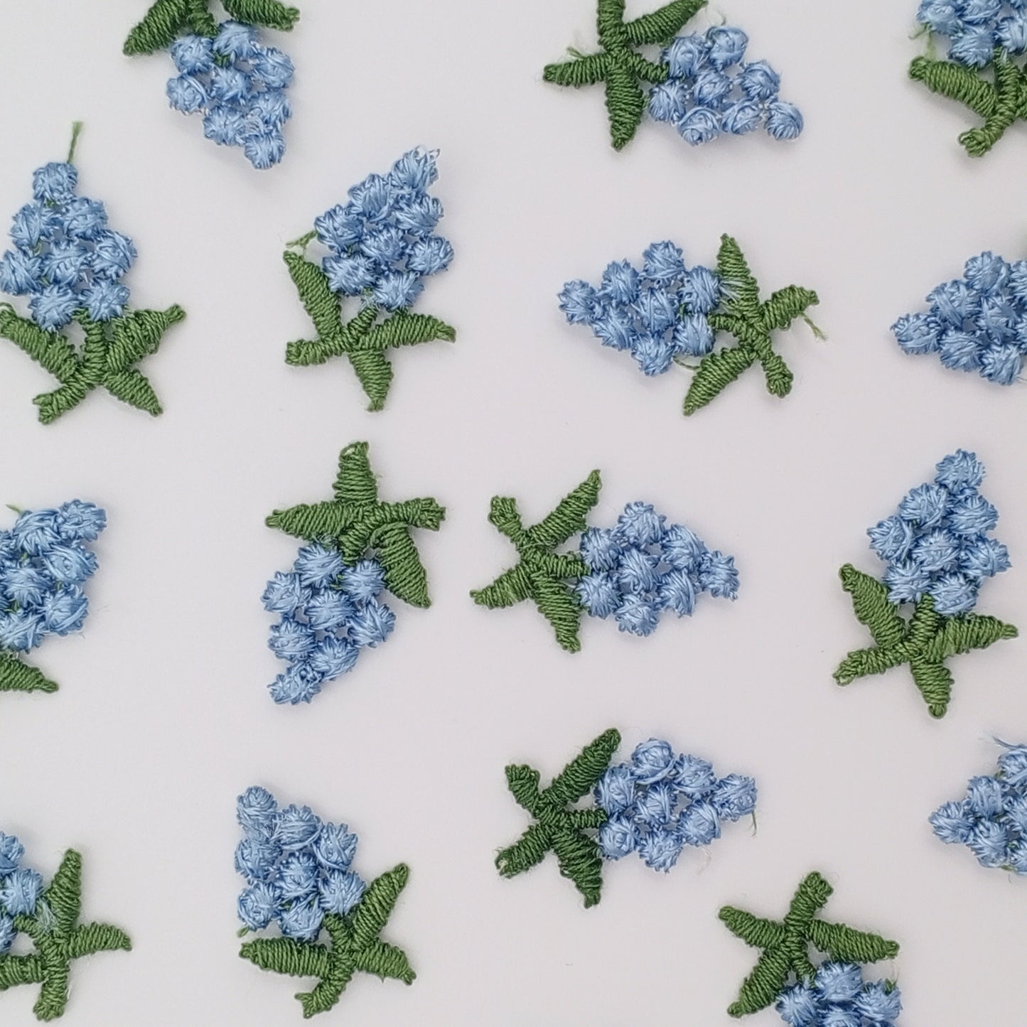 VINTAGE appliques cute blue flower cluster embroidery Patches #296