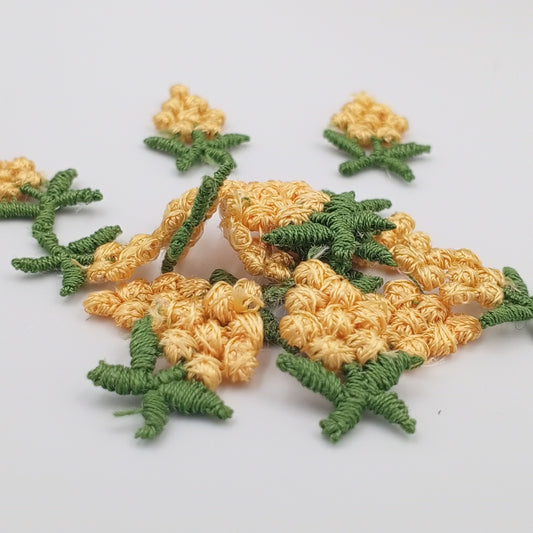 VINTAGE appliques cute yellow flower cluster embroidery Patches #295