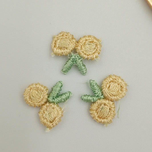 VINTAGE appliques cute green yellow flower embroidery Patches #313