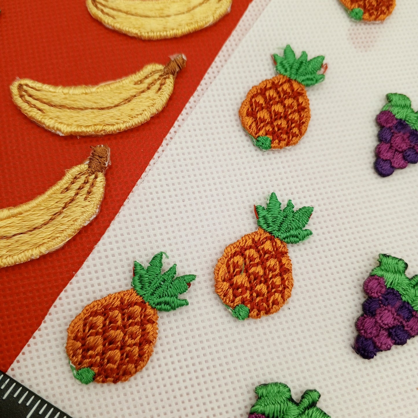 16 pieces FLORAL VINTAGE appliques orange green yellow purple dark purple light brown flower Patches #157