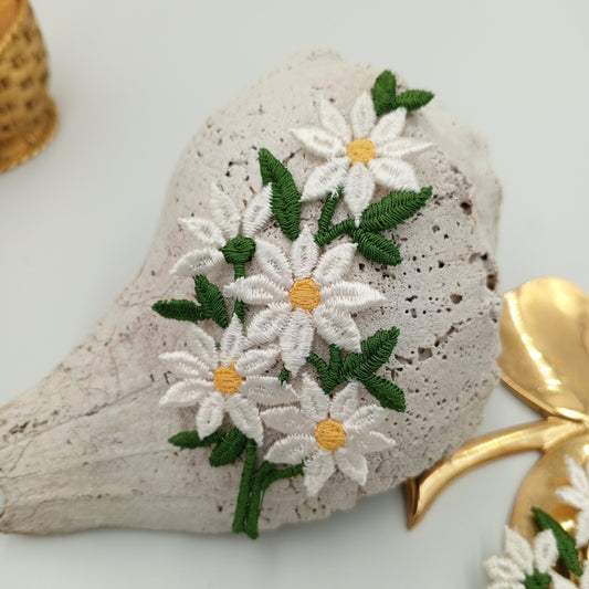FLORAL VINTAGE appliques Yellow White flower Patches #226