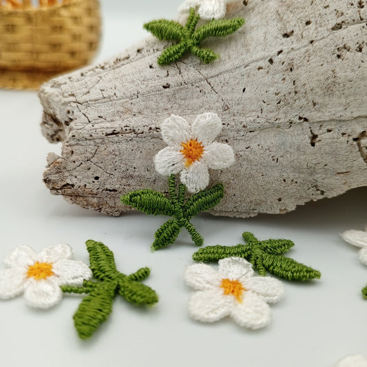 FLORAL VINTAGE appliques yellow white flower Patches #236