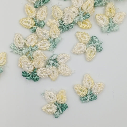 VINTAGE appliques cute white yellow flower embroidery Patches #292