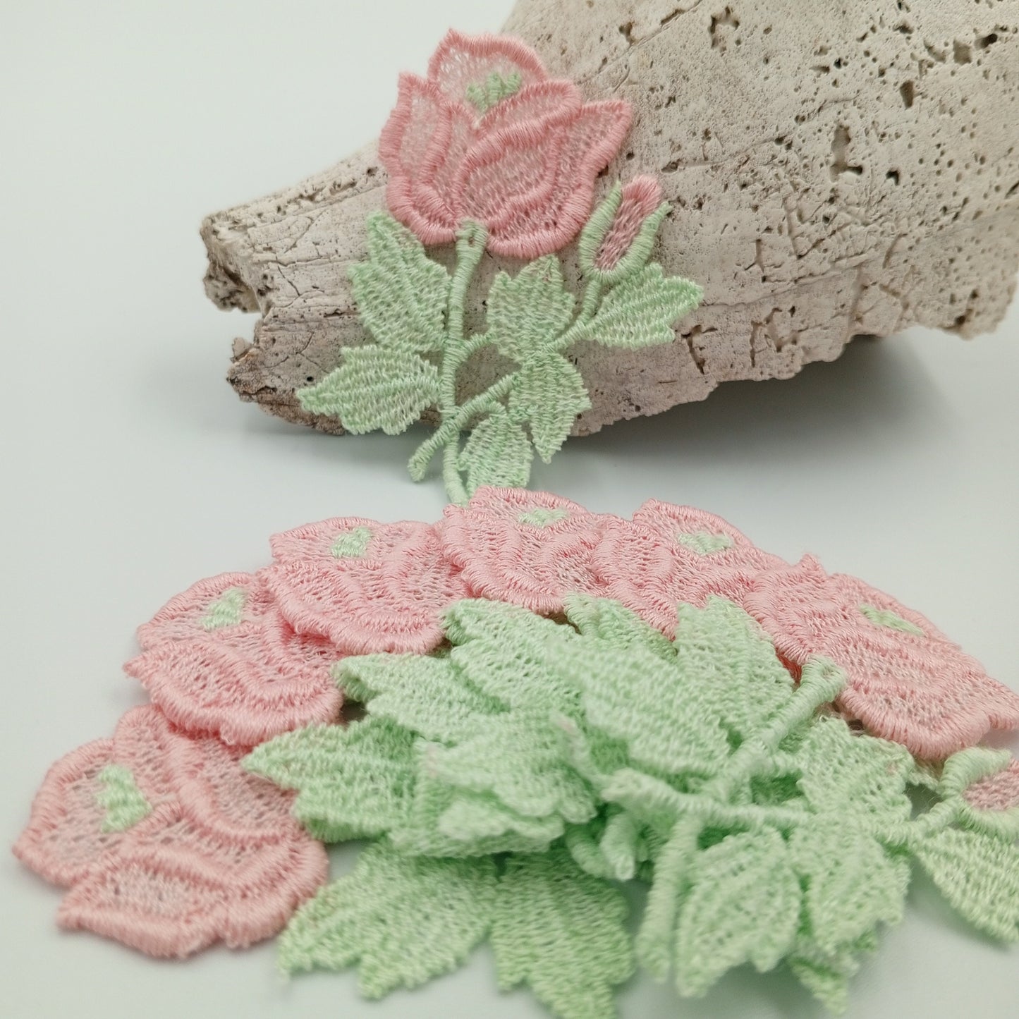 FLORAL VINTAGE appliques green pink flower Patches #272