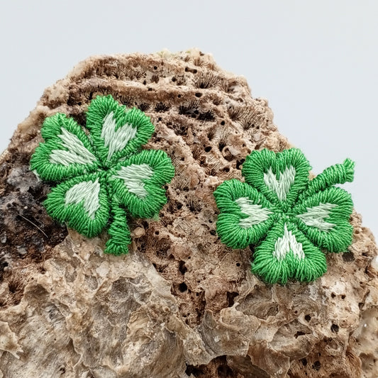 Clover VINTAGE appliques green shamrock Patches #334