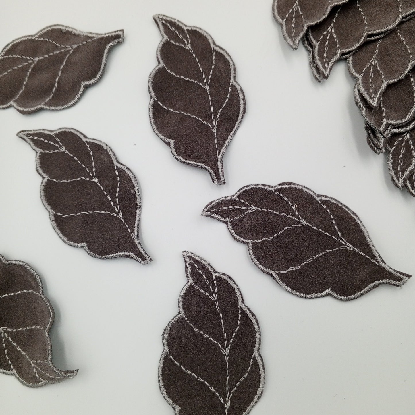 Soft Gray Leaf Patch Vintage Embroidered Fabric Leaf Patches Applique for DIY Sewing Crafting, Jackets, Jeans, Bags, Embellishments