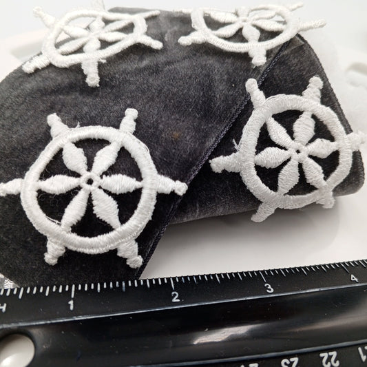 White Nautical Ship Wheel Applique Embroidered Vintage Captain's wheel Patches for DIY Sewing Embellishments, Clothing Bags & Decorating