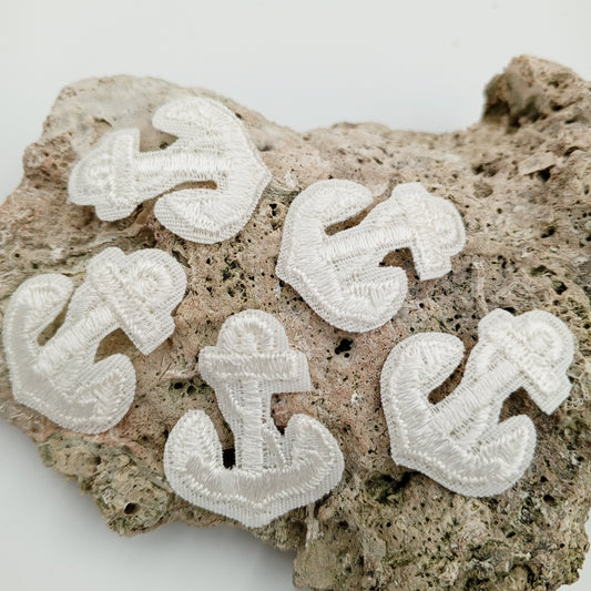 White Iron on Anchor Decorative Patch Nautical Embroidered Retro Vintage Classic Sailor Anchor Applique Motif Embroidery for Embellishments