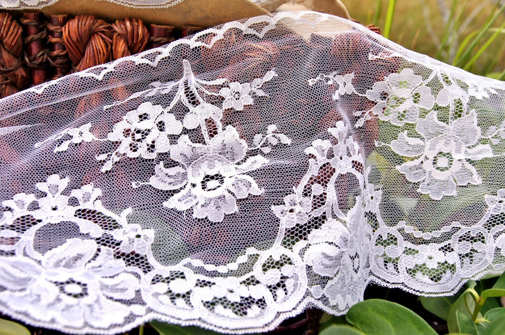 Exquisite Shiny Floral Vintage Bridal Lace 7" wide