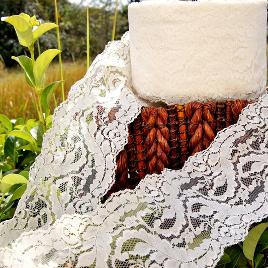 Floral Leaf Off White Galloon Lace 5¼" wide