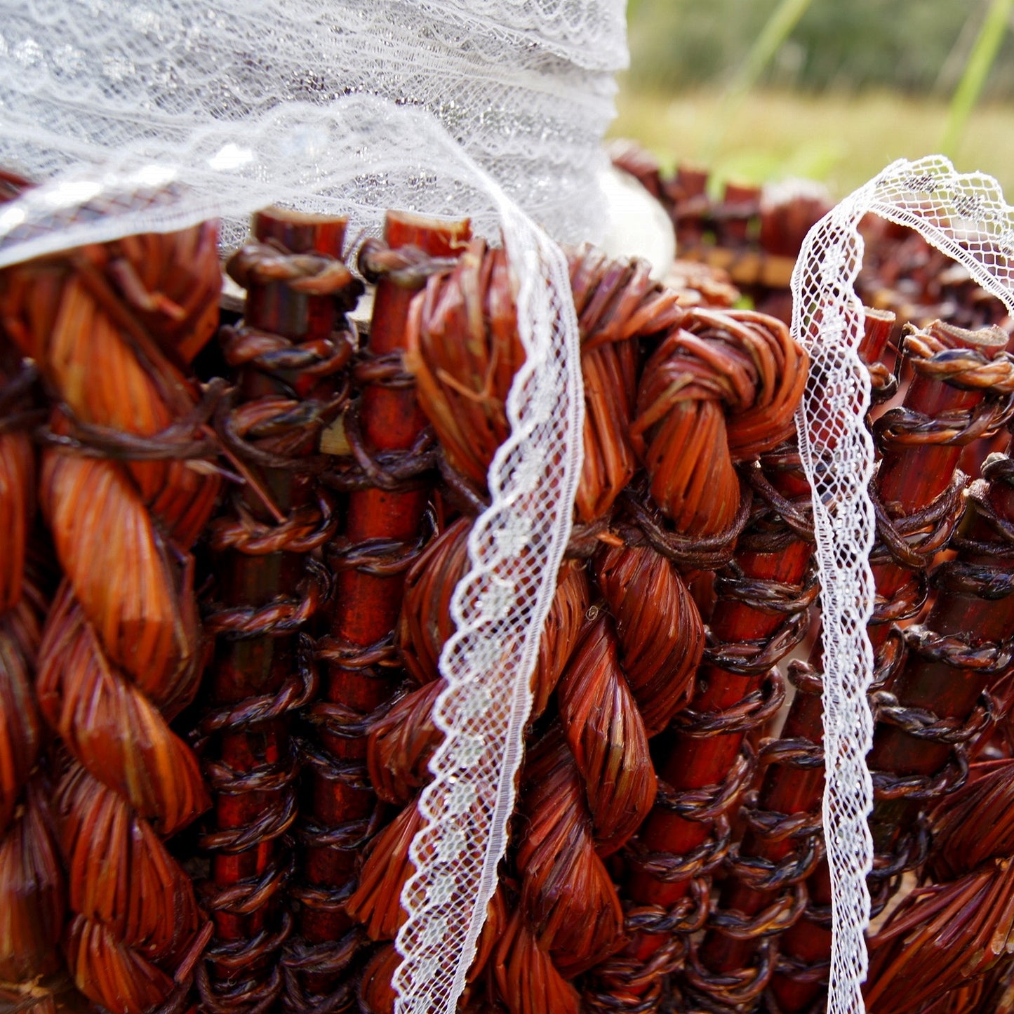 Silver Metallic White Scalloped Lace Edging