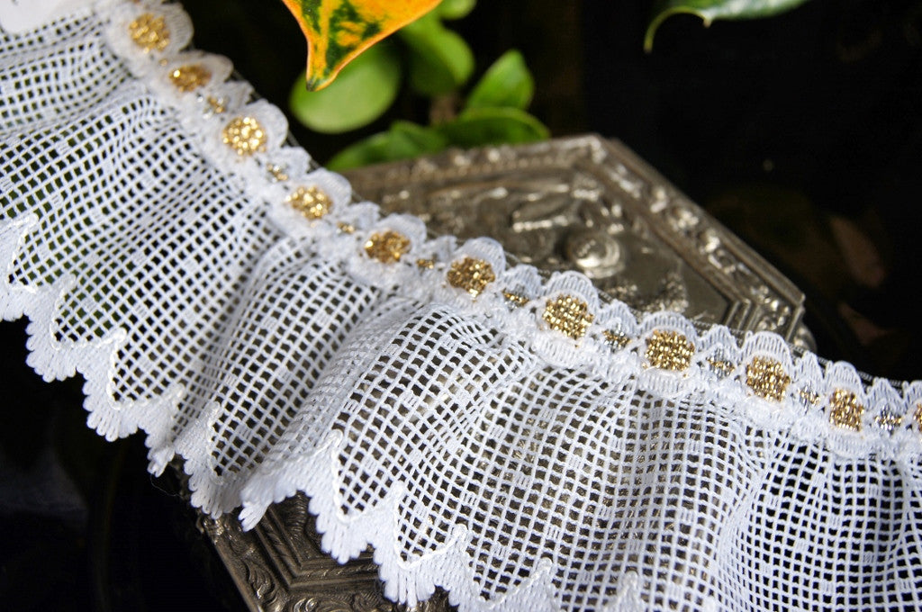 Metallic White Ruffled Lace