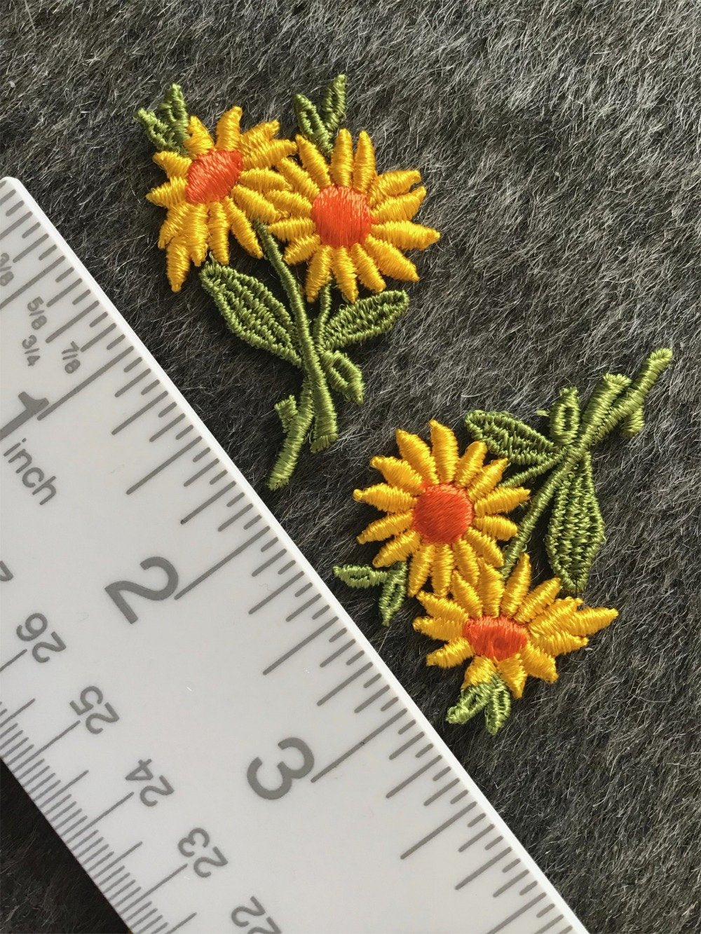 Sew-on Vintage Sunflower Applique Embroidery Patch #5023