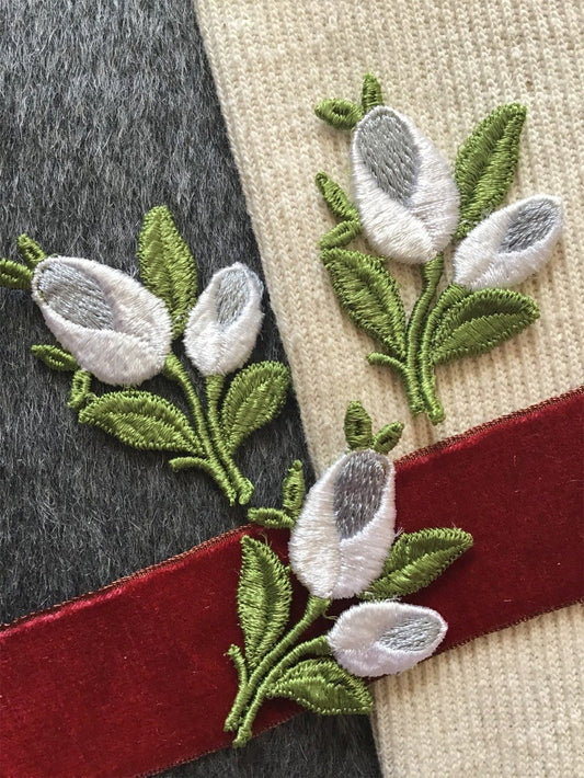 Vintage Blue White Flower Embroidery Sew-on Applique Patch #5024