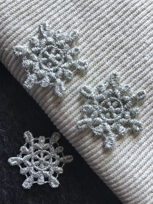 Vintage Decorative Metallic Silver Applique Snowflake Patch #5050