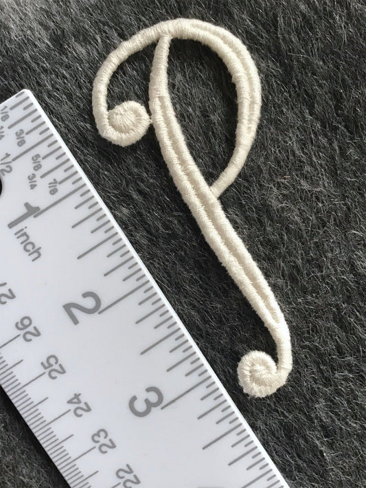 Vintage Sew-on Venise White Cursive Letter 'P' Embroidery Applique Patch #5065