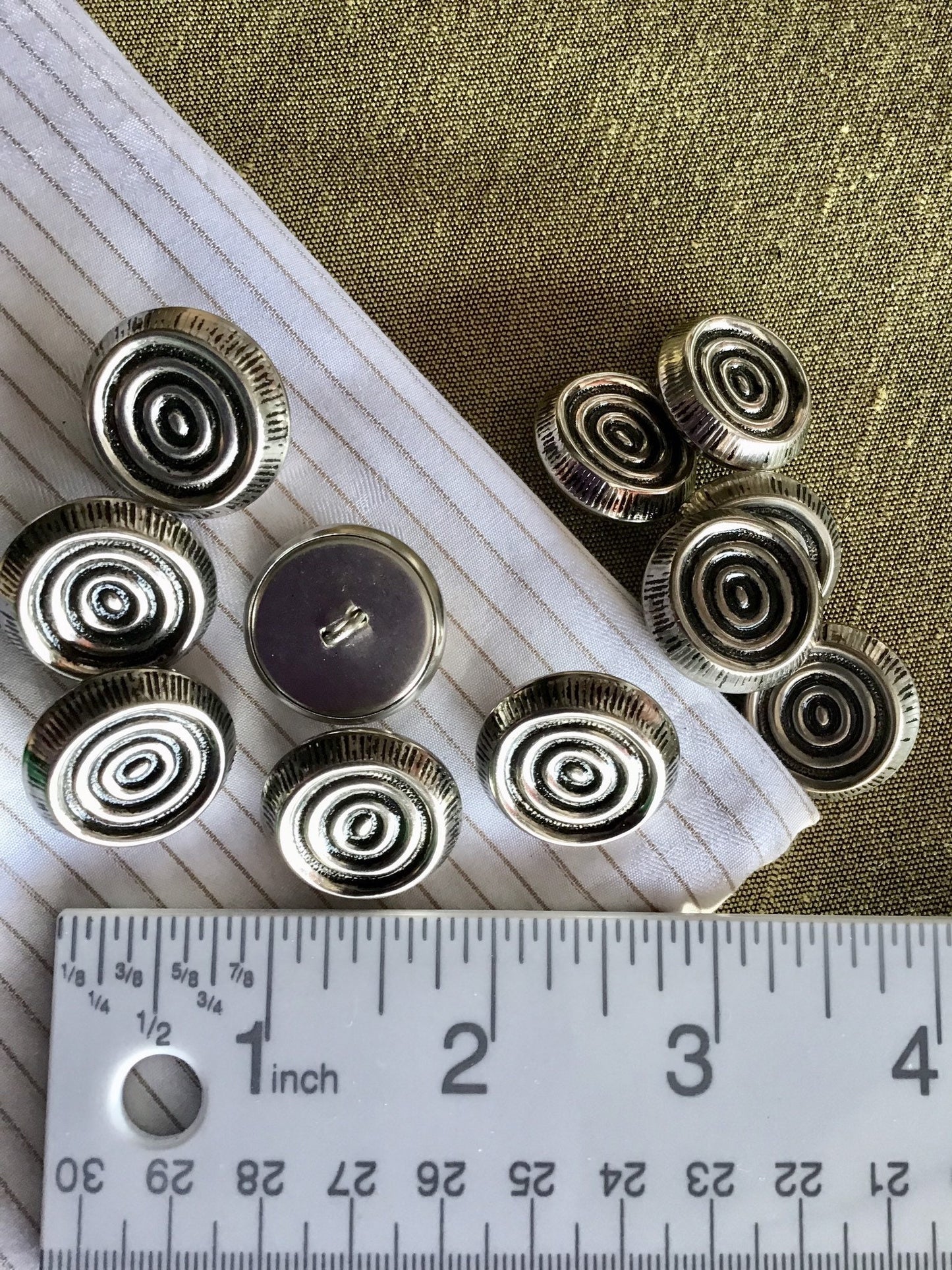 SILVER EMBOSSED Buttons 1" (25mm) 40L Circular Texture Antique Silver Metal Button / Shank Silver Buttons / Silver Blazer Buttons 892
