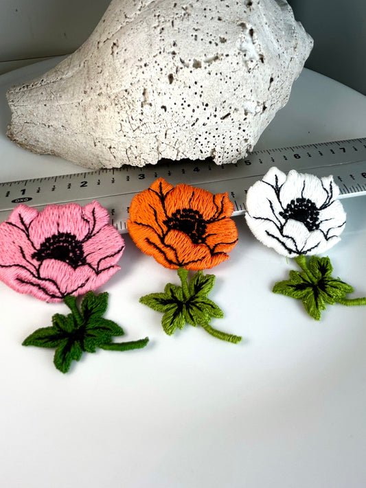 Vintage appliqués patches buy the 6 pieces set or pick your own color: orange , rose pink, white flowers. lot#40