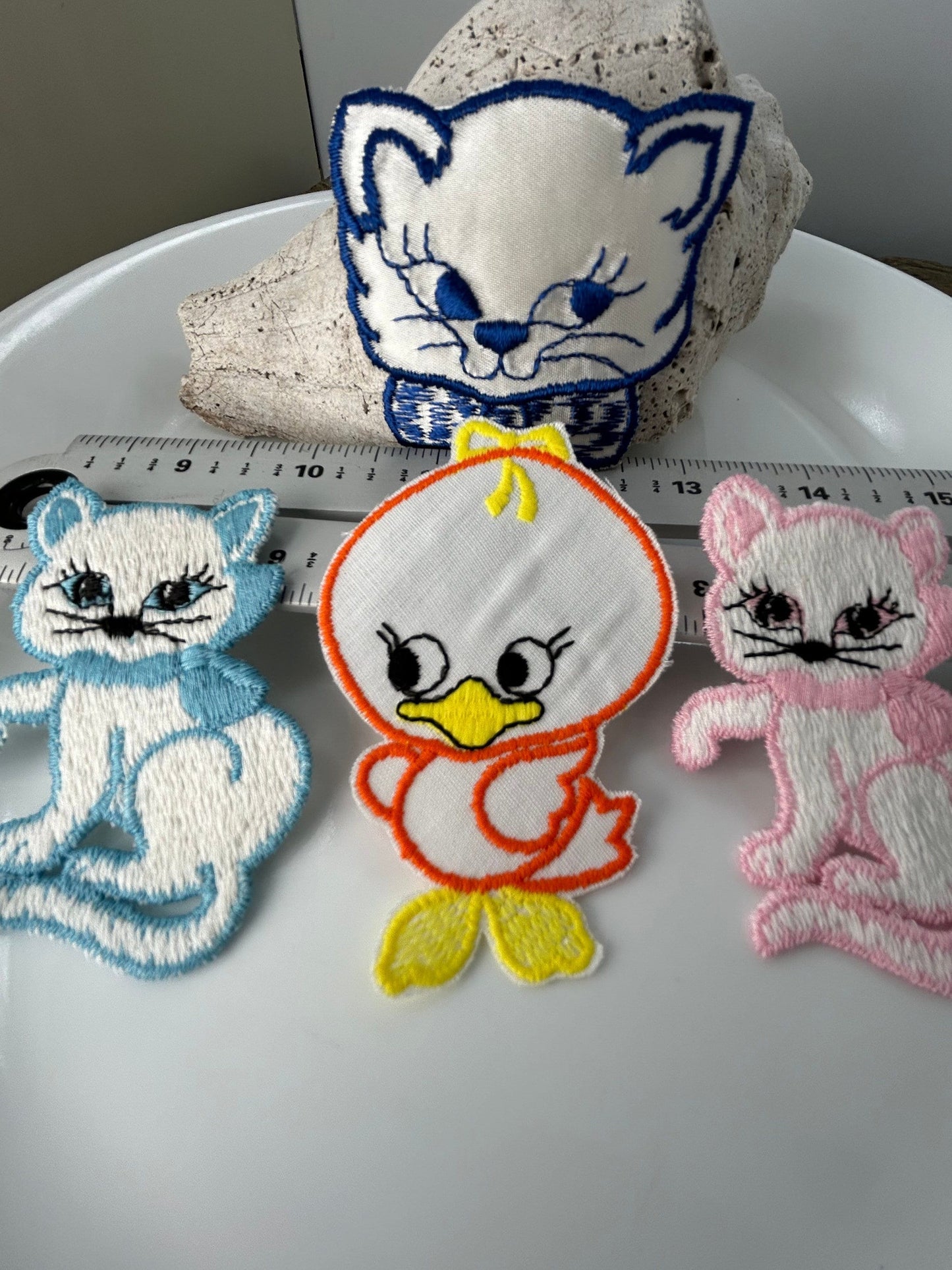 Cats and duck Vintage Appliqués Collection blue pink dark blue orange and yellow duckling set patches #52