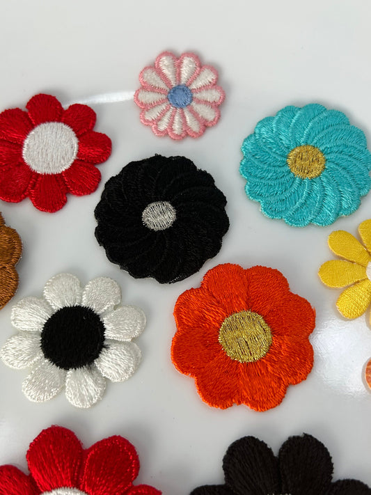 Adhesive patches iron on appliqués vintage wholesale embroidered appliqué flowers daisy floral sets #49