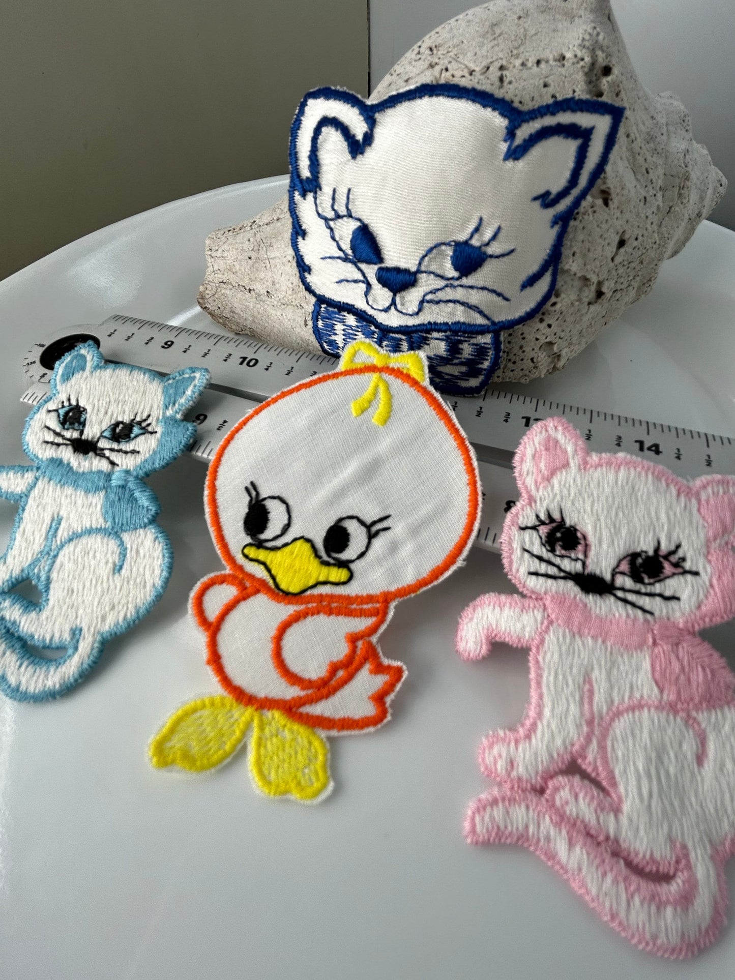 Cats and duck Vintage Appliqués Collection blue pink dark blue orange and yellow duckling set patches #52