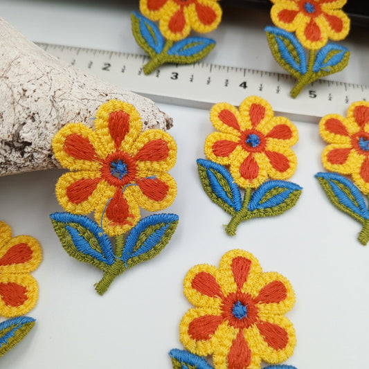 Vibrant FLORAL VINTAGE appliques yellow coral red blue flower Patches #165