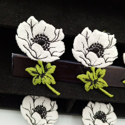 4 pieces FLORAL VINTAGE COTTON appliques Pink white orange flower Patches #160