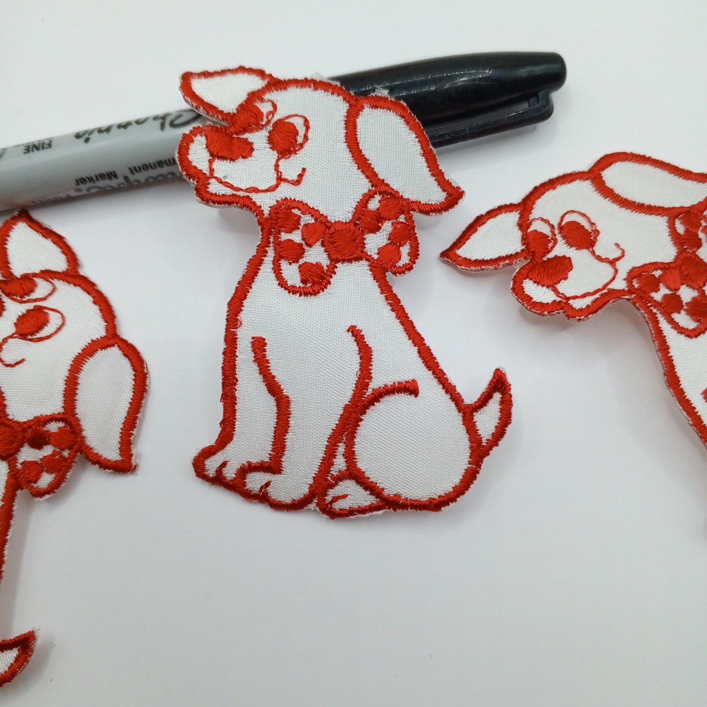 Red white dog iron on appliqué Patches #423