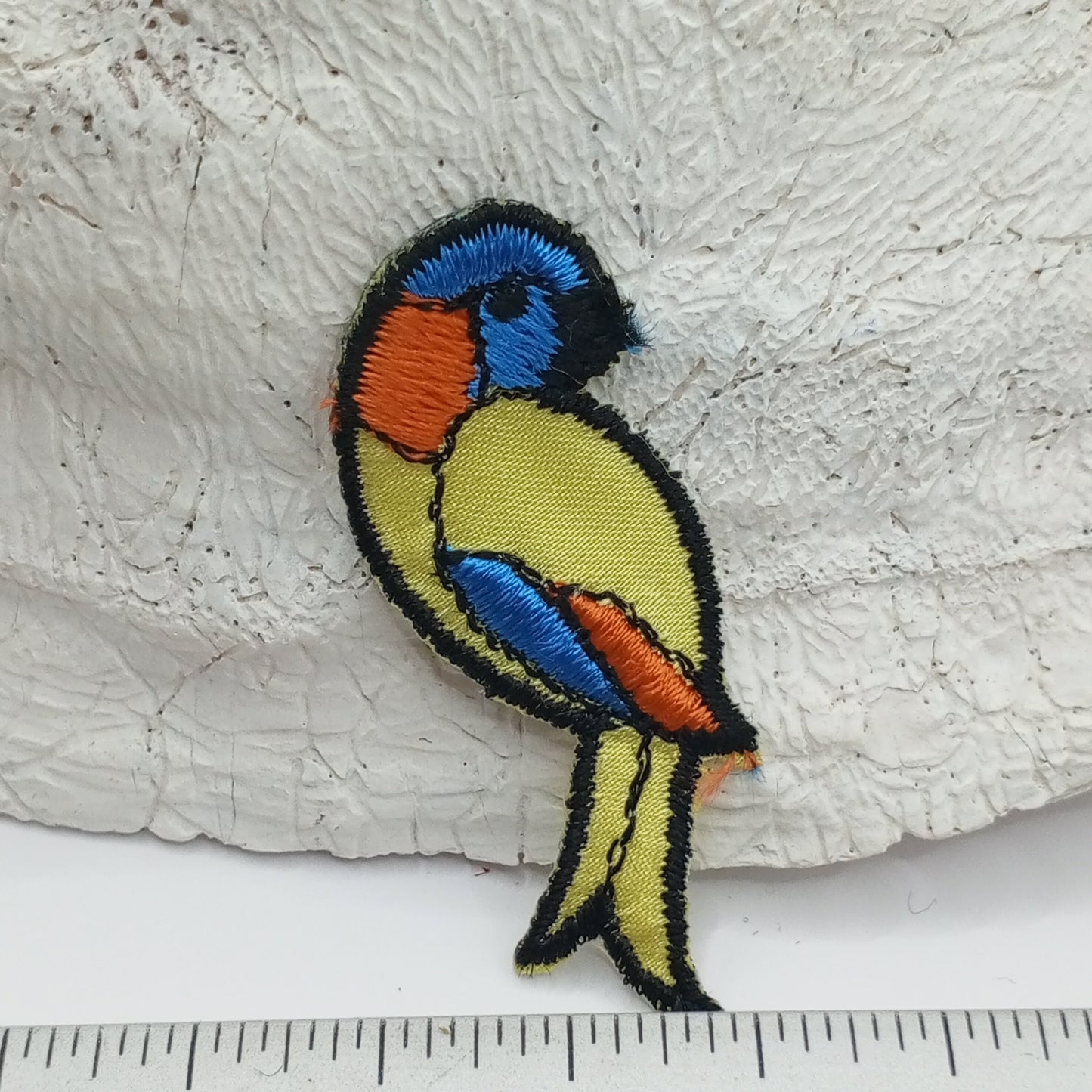 Parrot appliques blue orange, yellow Bird Iron on Patches #411