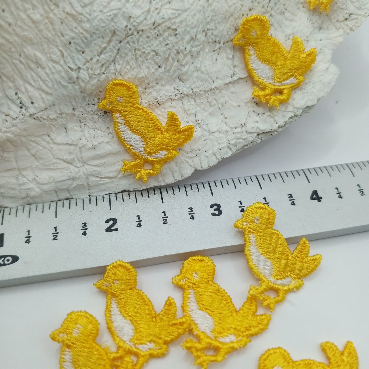 Yellow white bird embroidered patches bird sewing appliqué #406